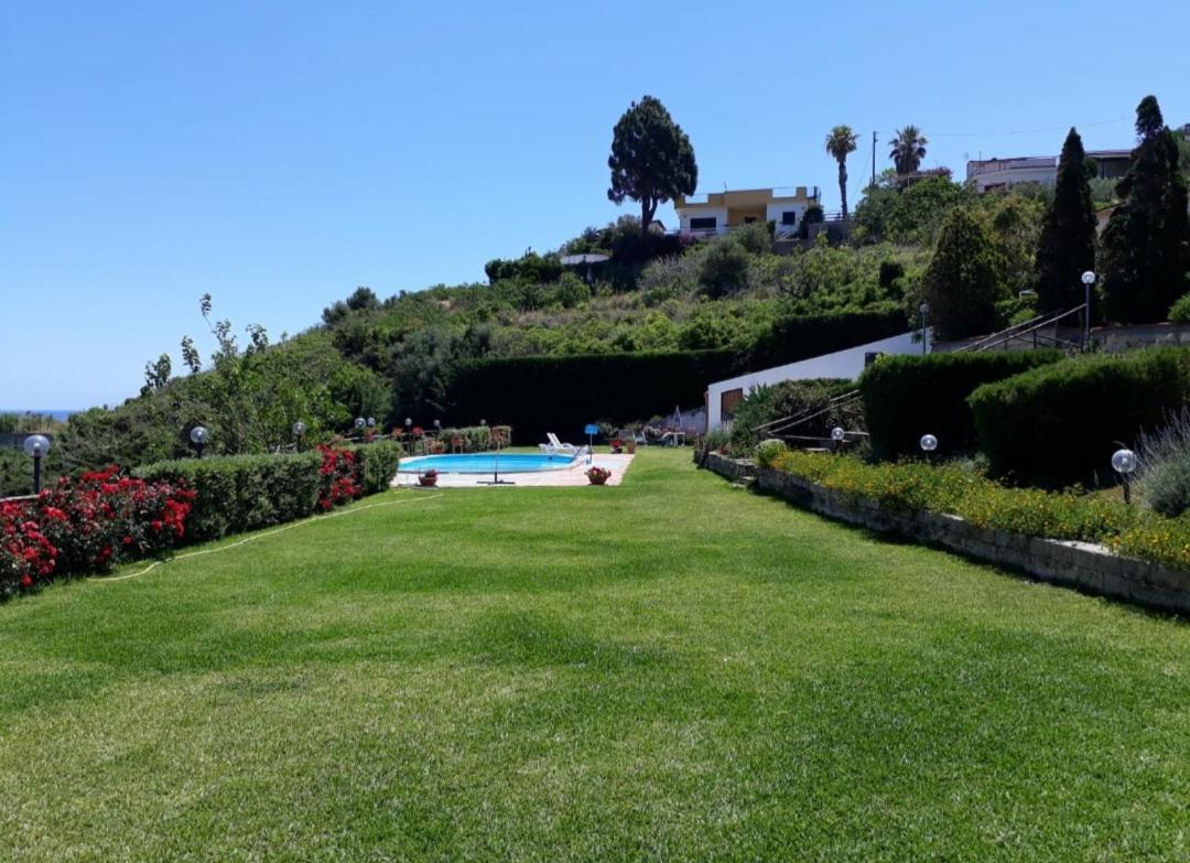 Case Vacanze Con Piscina Altavilla Milicia Kültér fotó